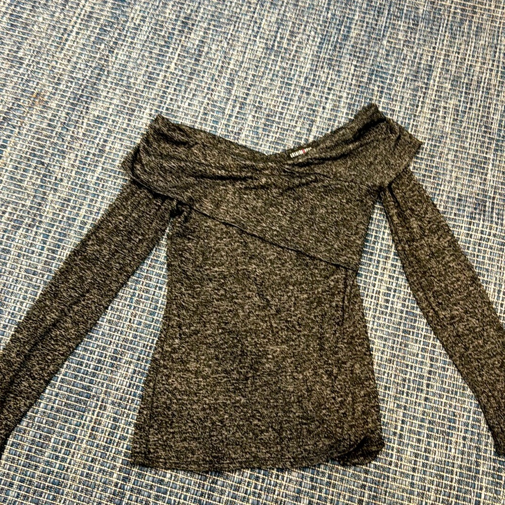 Women’s shirt